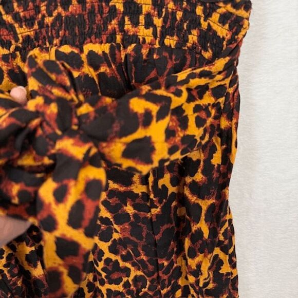 Free People Crescent Shaped Romper Leopard Print Deep V-Neck Tie Back Size Small - Picture 6 of 12